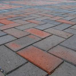 Тротуарная клинкерная брусчатка Керамейя Магма Диабаз 200х100х52